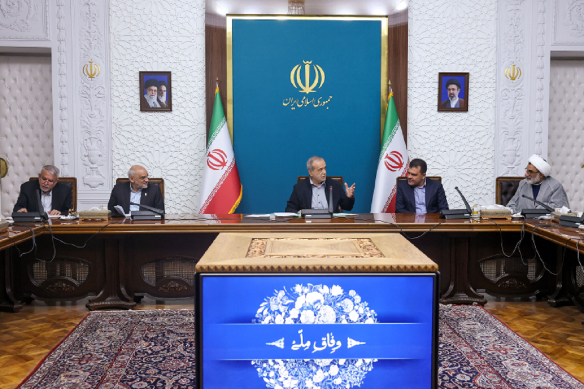 پزشکیان: توسعه صنایع خلاق نیازمند بهره‌گیری از ظرفیت‌های فناوری و نوآوری است