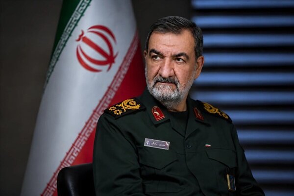 سرلشکر رضایی: دیتاسنترها و زیرساخت‌های هوش مصنوعی منطقه در صورت جنگ هدف قرار می‌گیرند