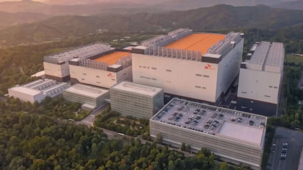 سرمایه‌گذاری ۳۸ میلیارد دلاری SK Hynix برای کارخانه‌های جدید حافظه اما خبری از کاهش سریع قیمت رم نیست