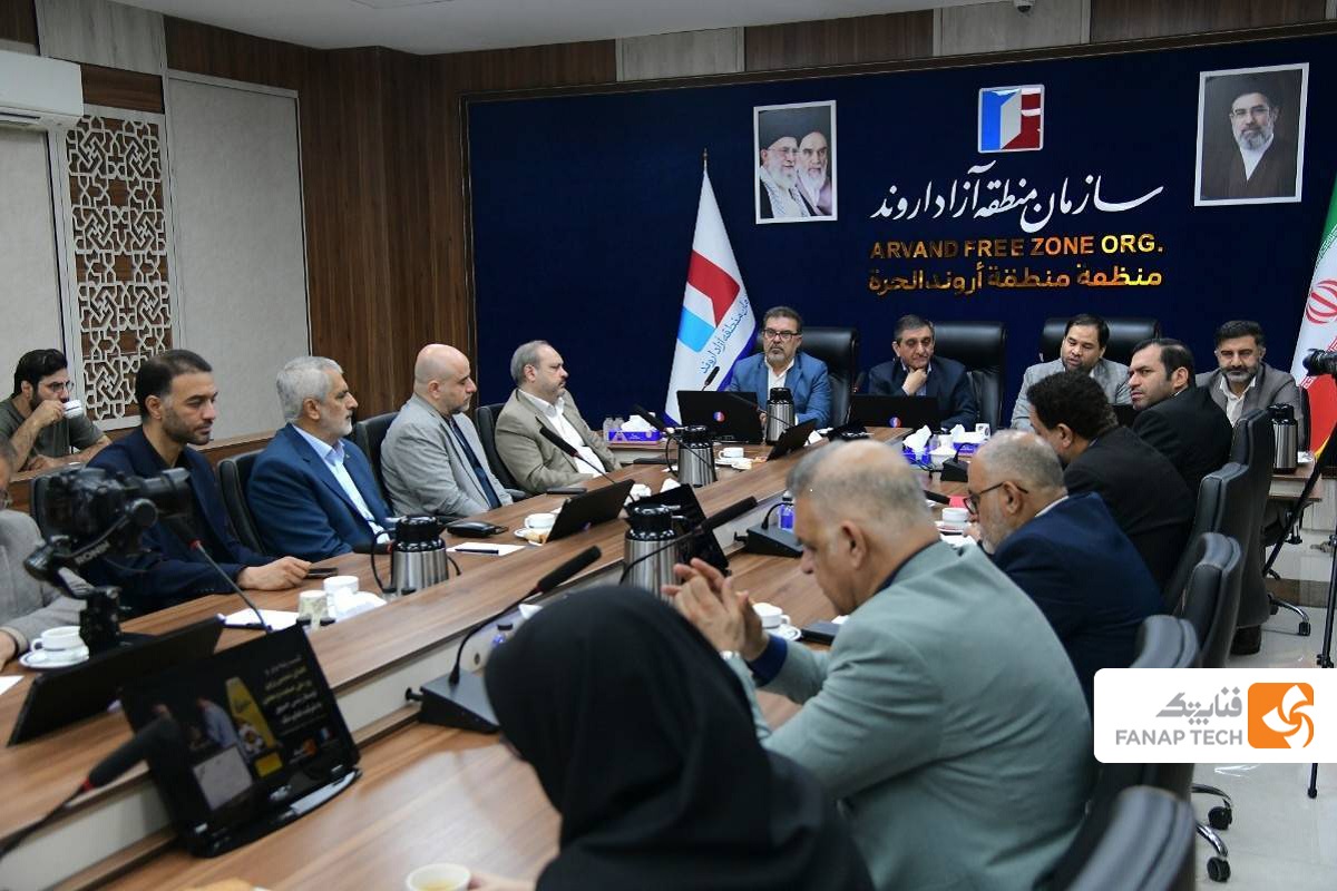 تندیس زرین روز صنعت و معدن به فناپ‌تک رسید