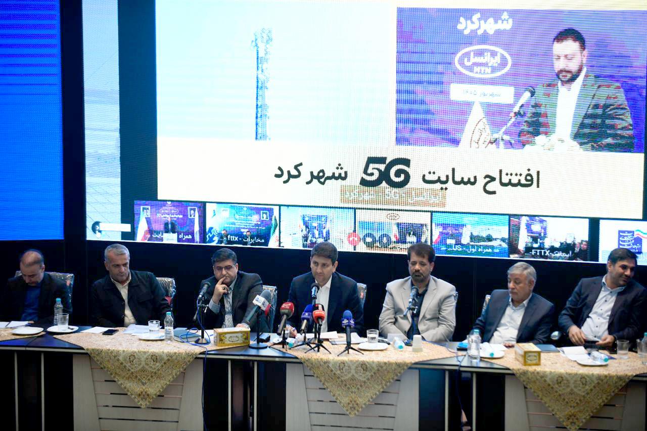 با حضور وزیر ارتباطات و به نمایندگی از هیأت دولت انجام شد؛ افتتاح ۹۲۰ پروژه ارتباطی و عمرانی در چهارمحال و بختیاری