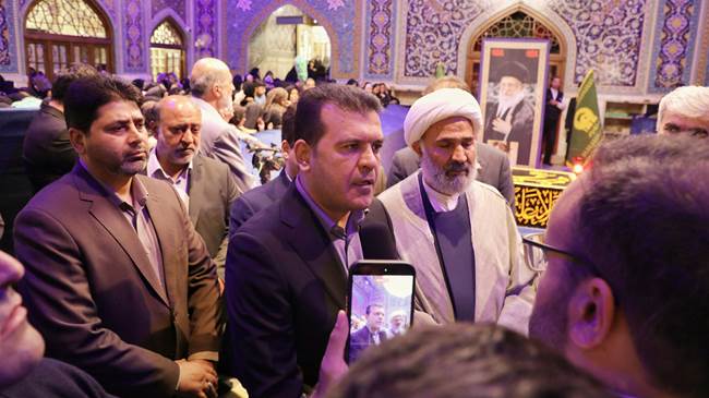 معاون علمی رئیس‌جمهور در جوار بارگاه امام رضا(ع) بیان کرد: «نخبگان» امانت‌داران آینده ایران