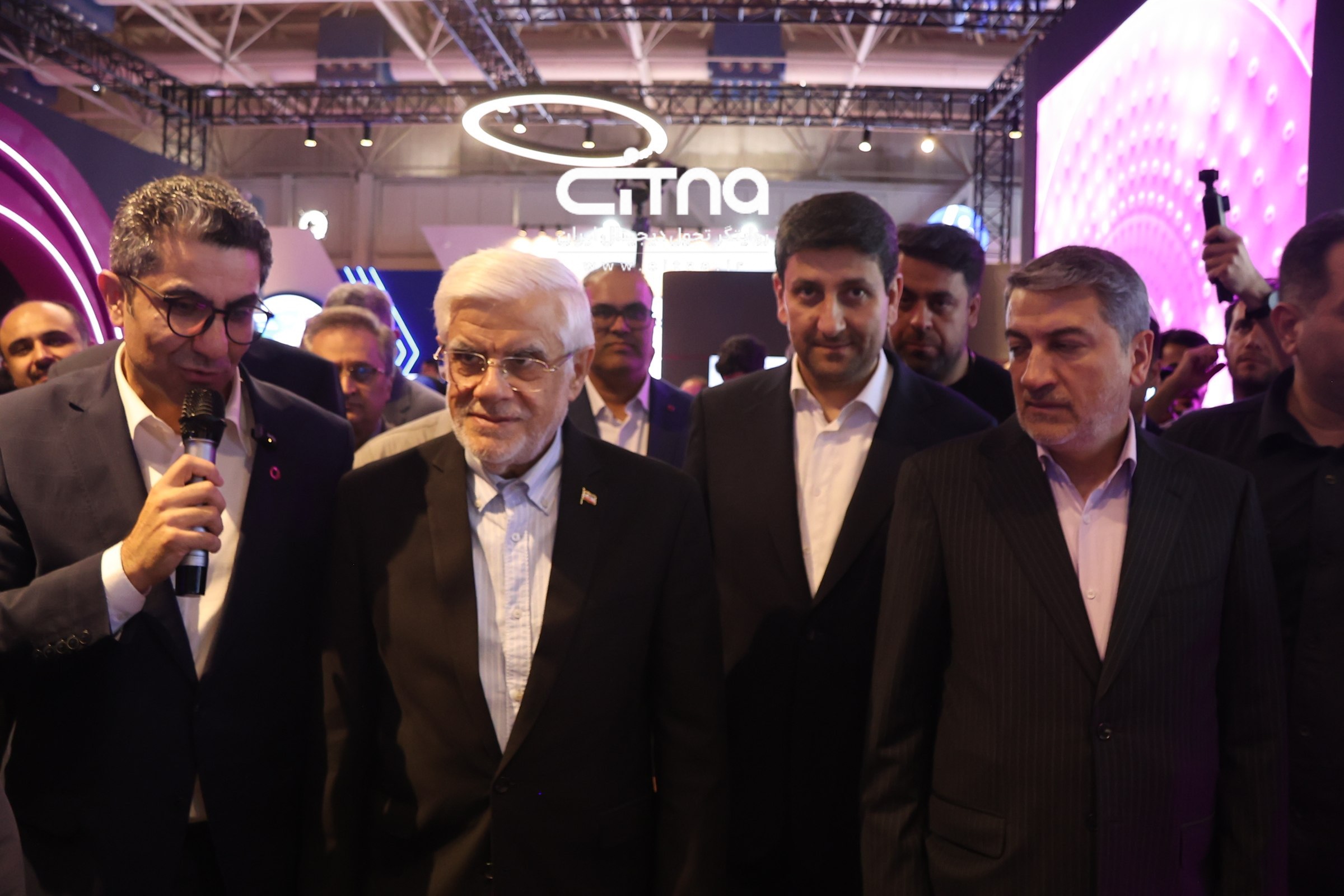 تشریح راهکارهای نوین رایتل در حضور معاون اول رئیس‌جمهور