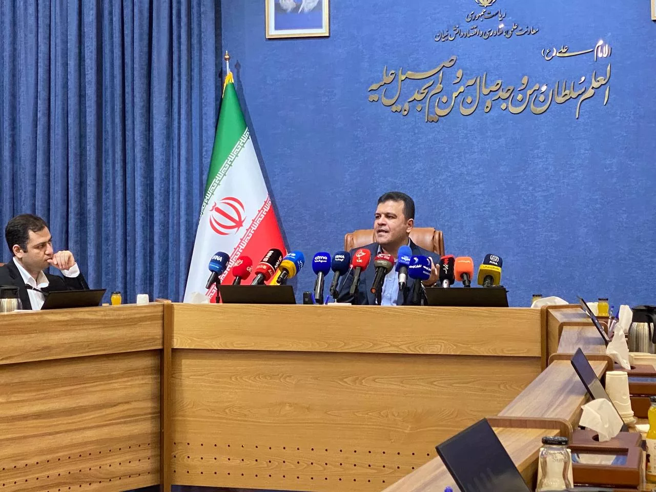 معاون علمی رئیس‌جمهور: به دلیل قطعی‌های اینترنت، باید منتظر سقوط رتبه علمی ایران باشیم