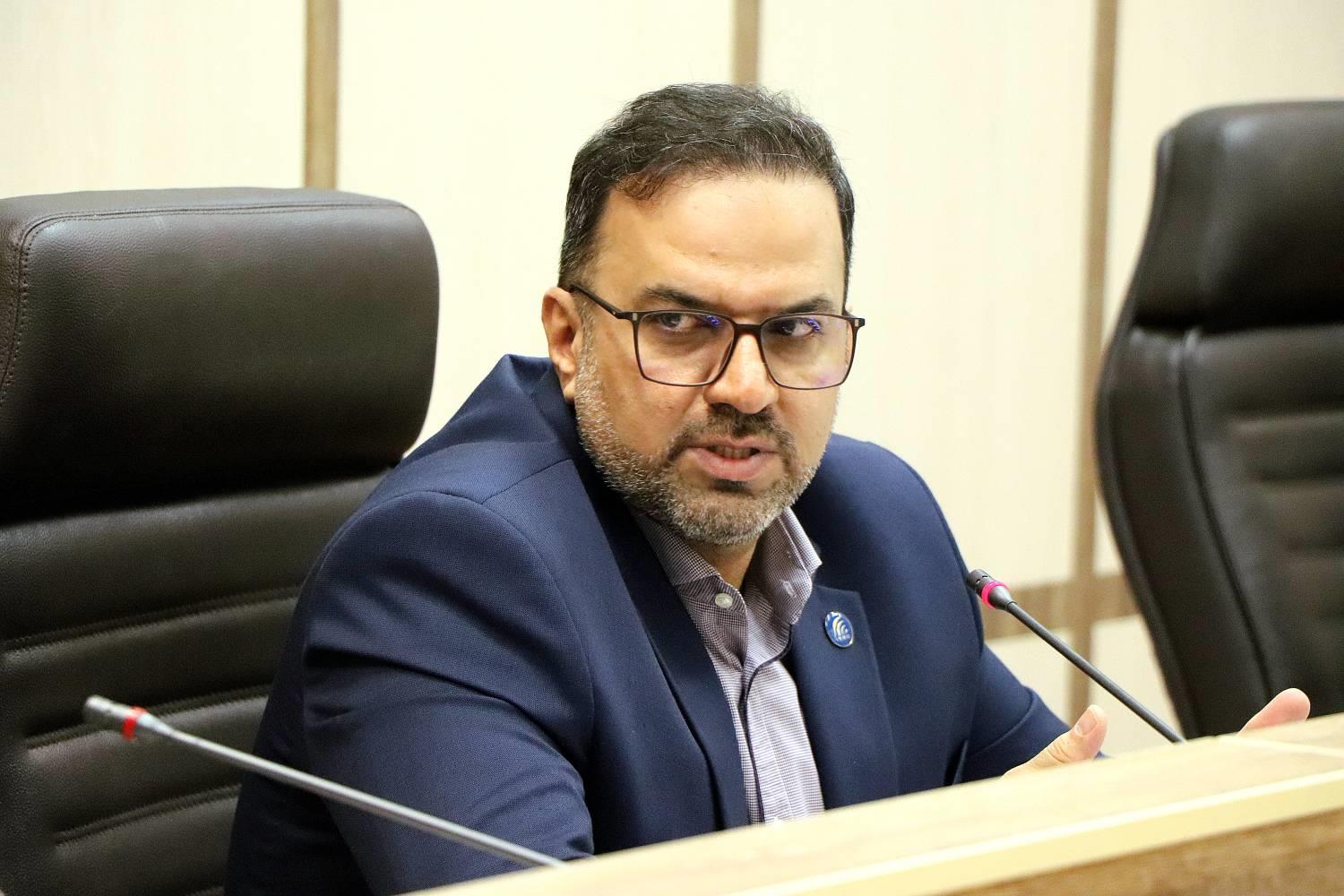 رئیس پژوهشگاه ارتباطات و فناوری اطلاعات خبر داد: آغاز بازبینی مدل اقتصادی پروژه فیبر نوری