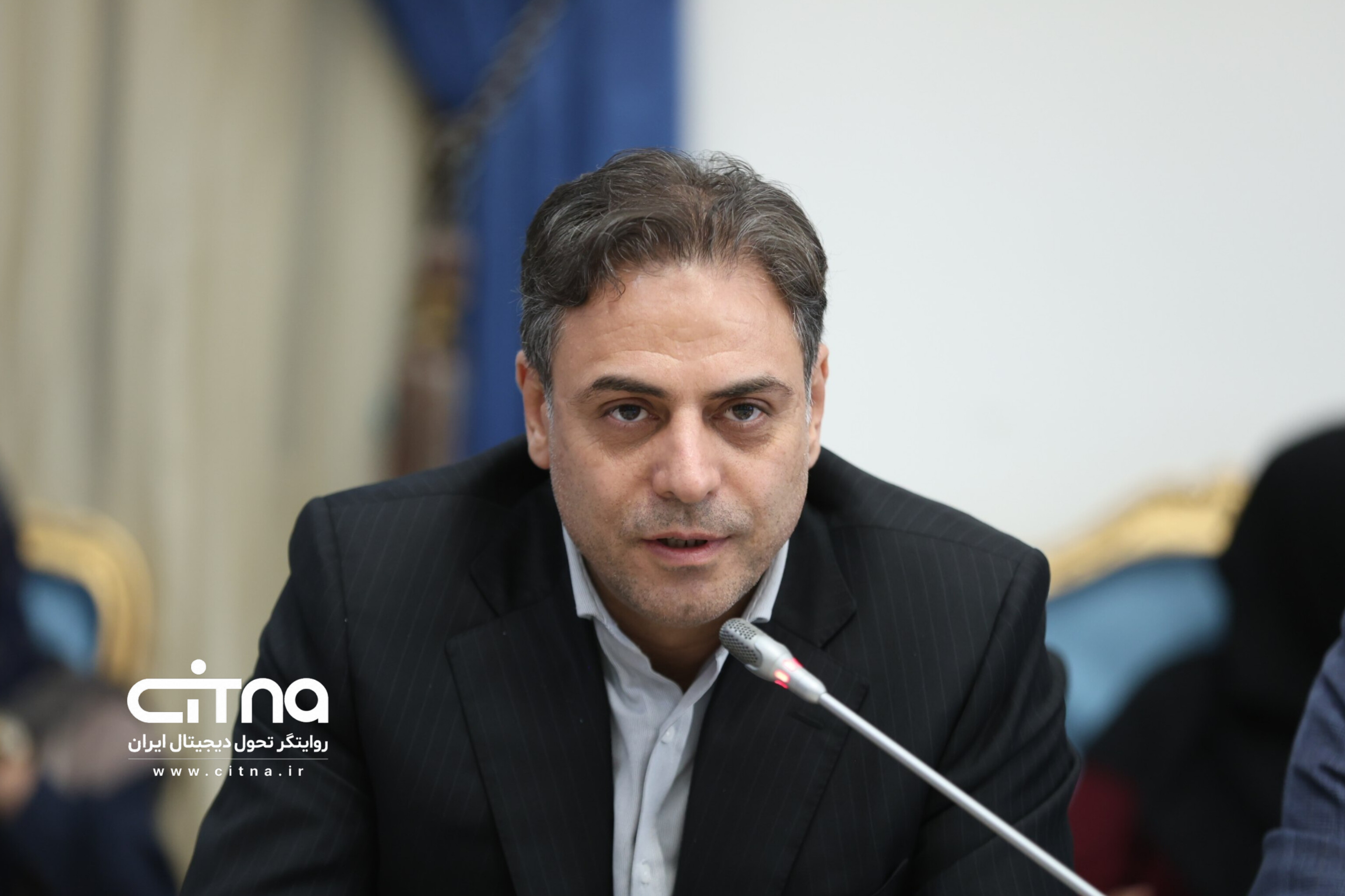 توسعه سراسری فیبرنوری در دستور کار مخابرات/ تلاش برای توازن ترافیک ثابت و موبایل