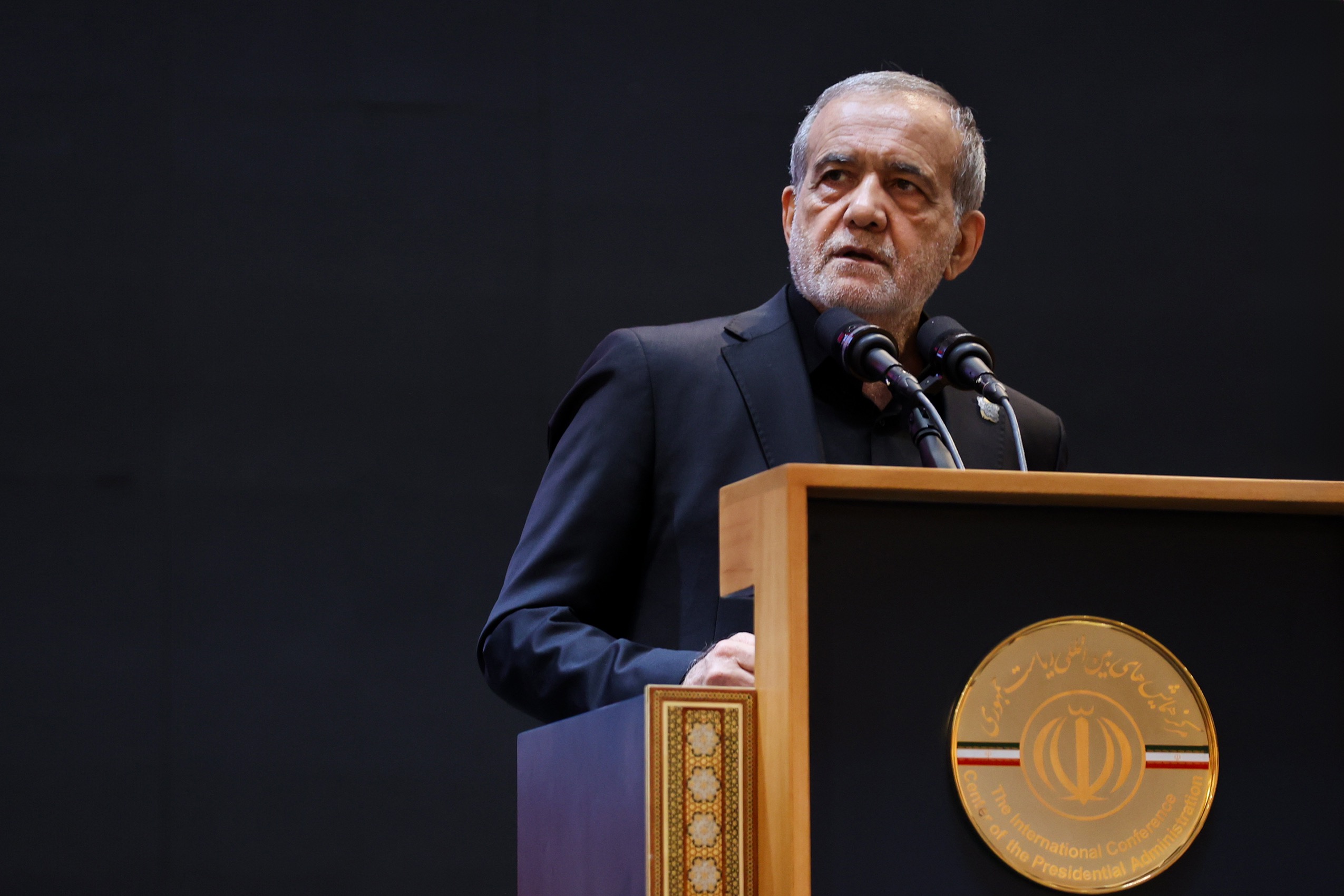 پزشکیان: نرخ سوم بنزین از ۵ هزار به ۱۰ هزار تومان می‌رسد