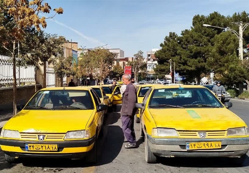 تا پایان سال ۳ هزار نفر از رانندگان تاکسی فعال در کشور بیمه می‌شوند