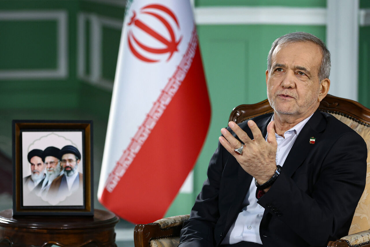 پزشکیان: یکپارچه‌سازی GNAF و داده‌های دستگاه‌ها، تصمیم‌گیری کشور را دقیق‌تر می‌کند
