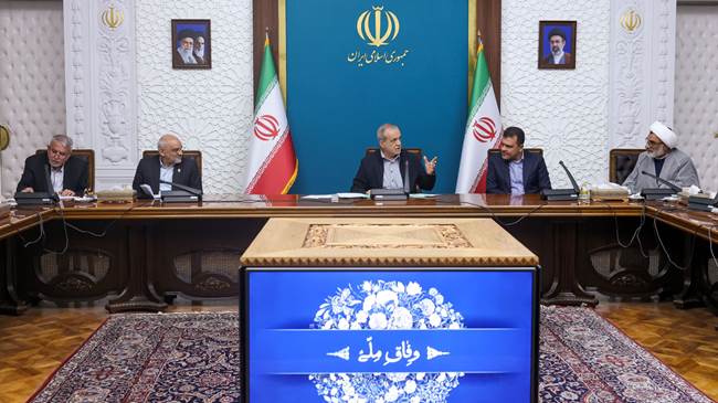 رئیس‌جمهور پزشکیان در جلسه معرفی رویداد ملی صنایع خلاق مانوین: توسعه صنایع خلاق نیازمند نقشه راهبردی، برنامه عملیاتی و بهره‌گیری از مزیت‌های استانی است