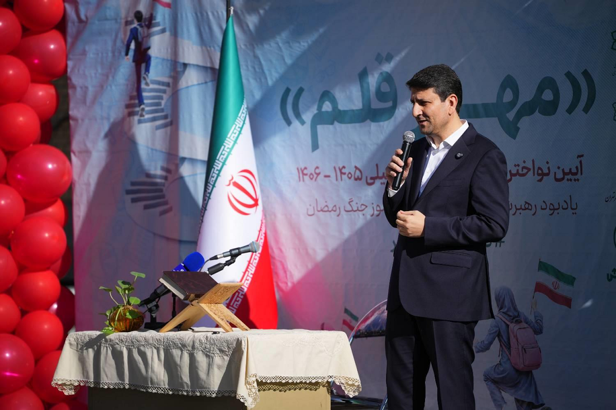وزیر ارتباطات: حضور در مدرسه فقط برای درس خواندن نیست