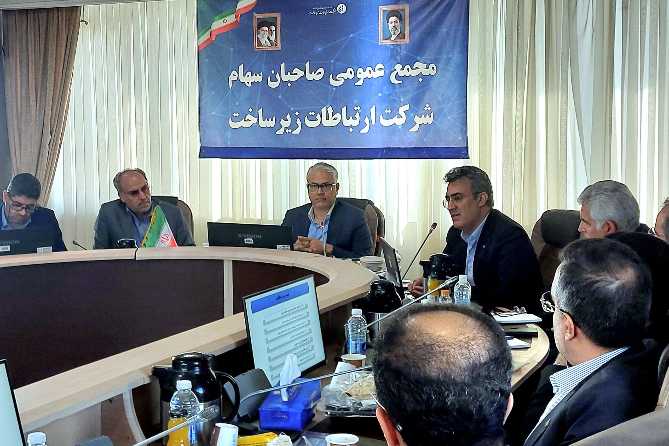معاون وزیر ارتباطات در مجمع عمومی تأکید کرد: ضرورت تقویت درآمدهای پایدار در شرکت ارتباطات زیرساخت