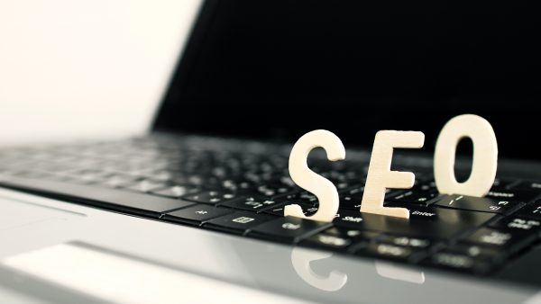 آموزش مجازی کامپیوتر BannerMemilih Antara SEO dan SEM untuk Marketing Brand mu Puasa